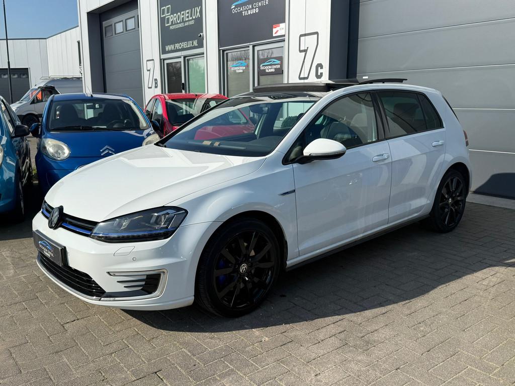 Volkswagen Golf 1.4 TSI GTE PANO | CLIMATE | NAVI | PDC |, Auto's, Volkswagen, 8 kWh, Stof, Gebruikt, 4 cilinders