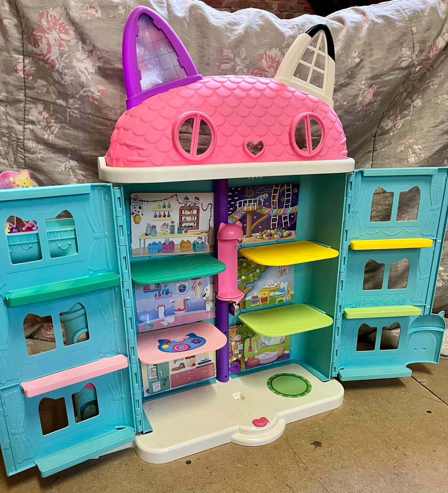 Gabby Dollhouse poppenhuis met geluid, Ophalen, Zo goed als nieuw, Poppenhuis