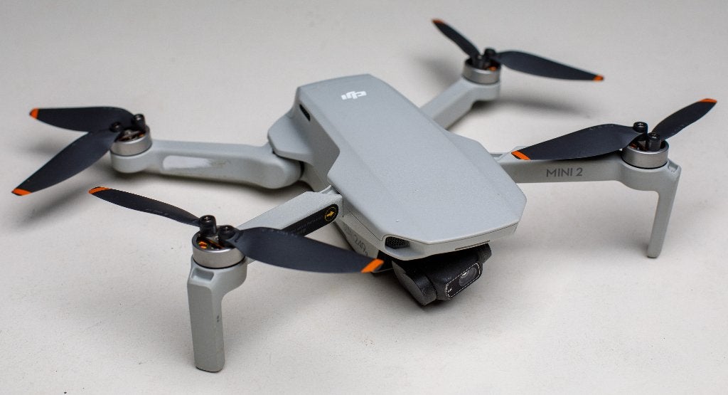 Drone DJI mini 2 fly more combo (incl. tas), Gebruikt, Cameradrone, 100 tot 1000 meter, Minder dan 250 gram