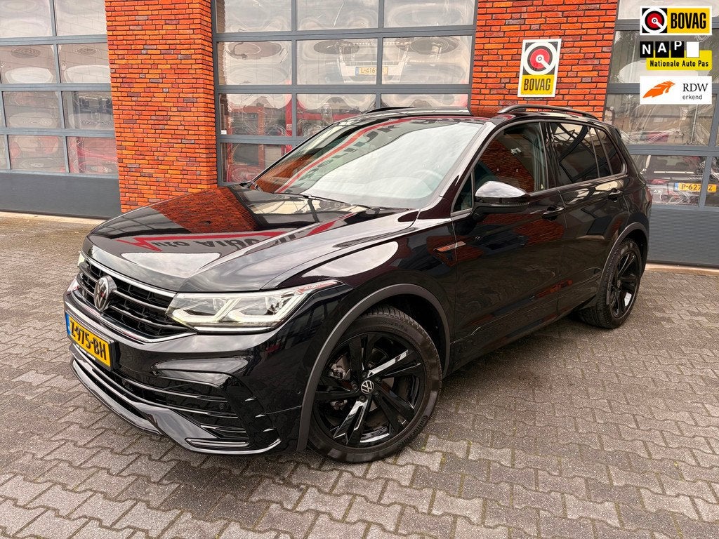 Volkswagen Tiguan 1.5 TSI R-Line Black pack | Key less| Came, Auto's, Volkswagen, 15 km/l, Euro 6, 4 cilinders, 150 pk