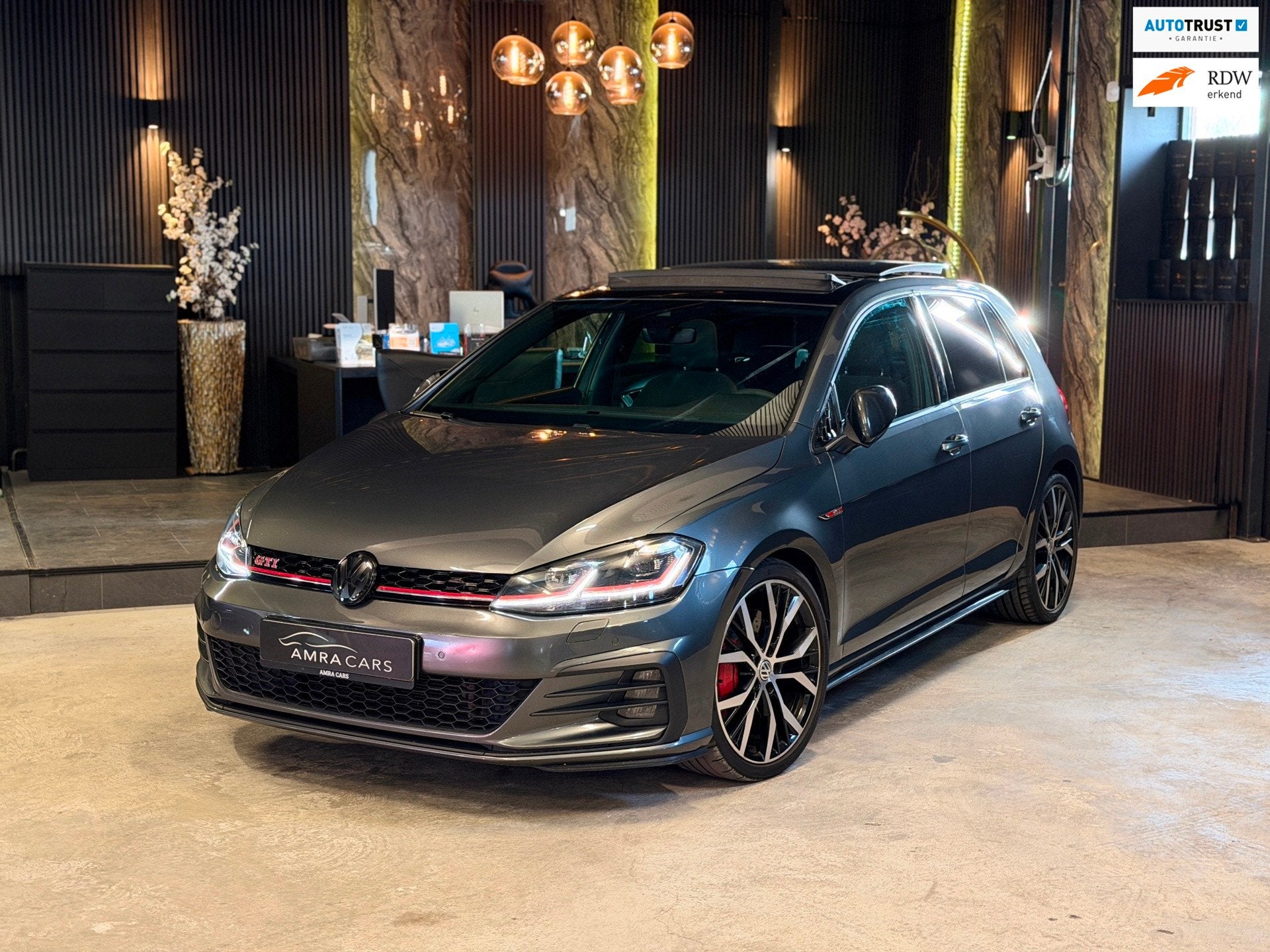Volkswagen Golf 2.0 TSI GTI Performance|Pano|Keyless|Bomvol!, Auto's, Gebruikt, Euro 6, 1984 cc, 1337 kg