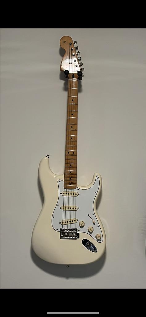 Fender Stratocaster Jimi Hendrix, Muziek en Instrumenten, Ophalen of Verzenden, Zo goed als nieuw, Solid body, Fender