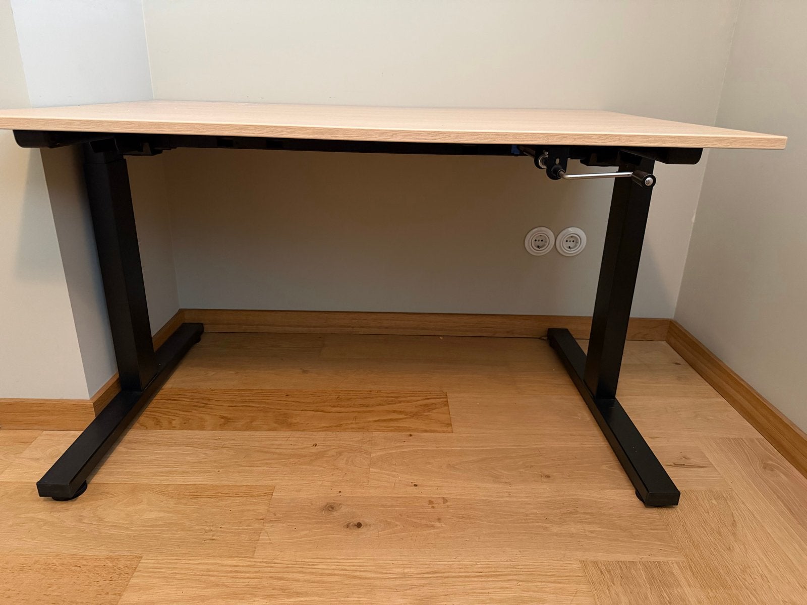 In hoogte verstelbaar bureau - ideaal voor thuiswerken, Ophalen, 120 cm, Scandinavisch, Hout