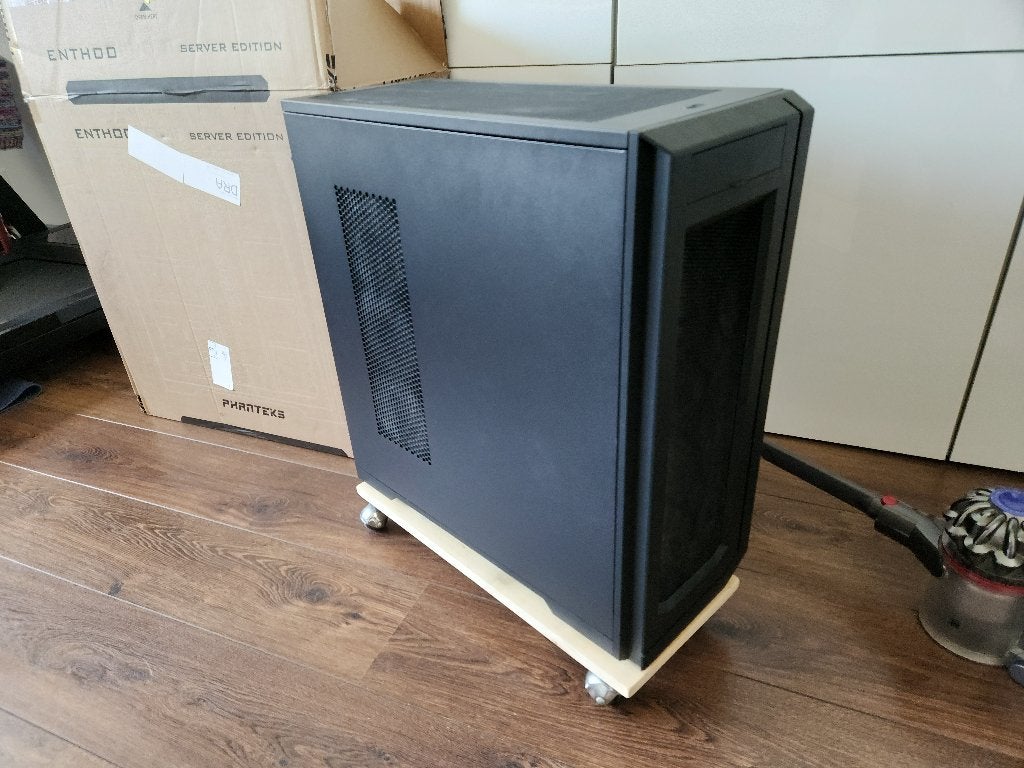 Phanteks Enthoo Pro 2 Server Edition Closed, Computers en Software, Computerbehuizingen, Ophalen of Verzenden, Zo goed als nieuw