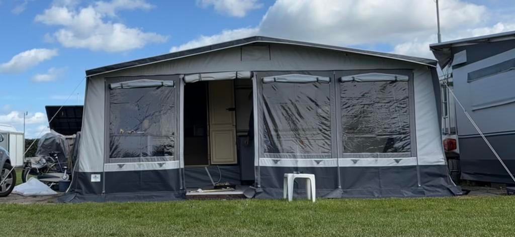Brand Tarifa 240 mt 21 - all season Voortent incl frame, Ophalen, Gebruikt, Tot en met 4