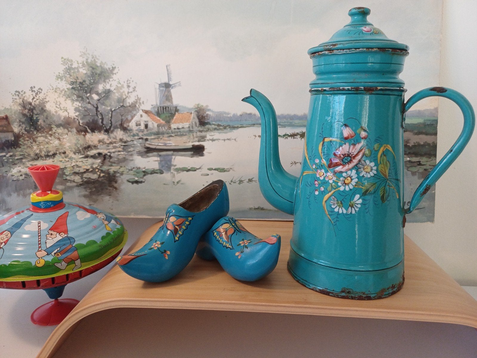Blauwe Franse koffiepot met dik opgelegd bloemmotief, Ophalen of Verzenden