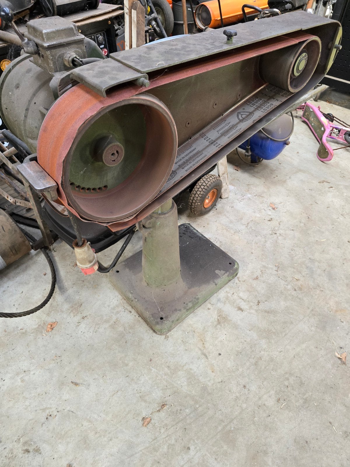 bandschuurmachine, Ophalen, Gebruikt, 600 tot 1200 watt, Bandschuurmachine