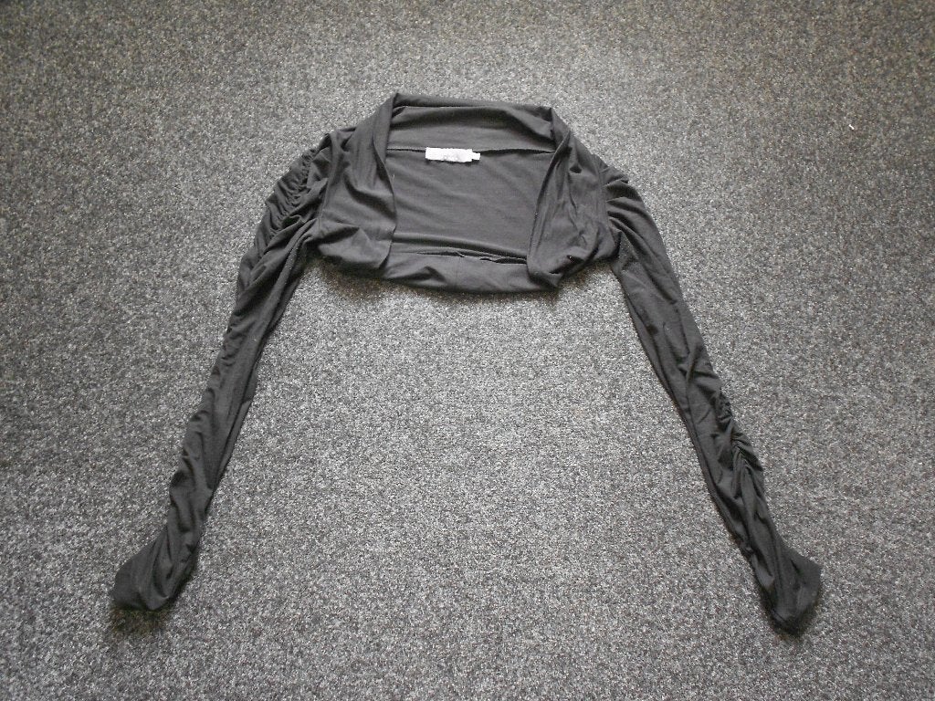 zwarte damesbolero met lichte popfmouwtjes ( maat M ) ZOI, Ophalen of Verzenden, Gedragen, Maat 38/40 (M), Zwart
