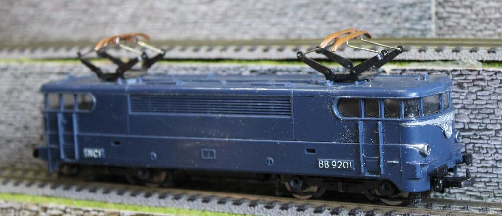 Lima en Jouef TREINEN ( 2 x ) + goederen wagens ( 40 x ), Treinset, Gelijkstroom, Ophalen of Verzenden, Zo goed als nieuw