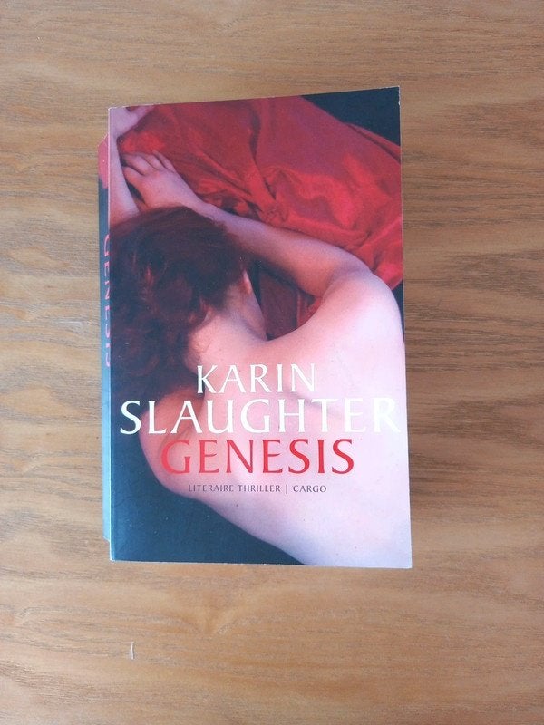 Karin Slaughter-Genesis, Ophalen of Verzenden, Zo goed als nieuw, Karin Slaughter