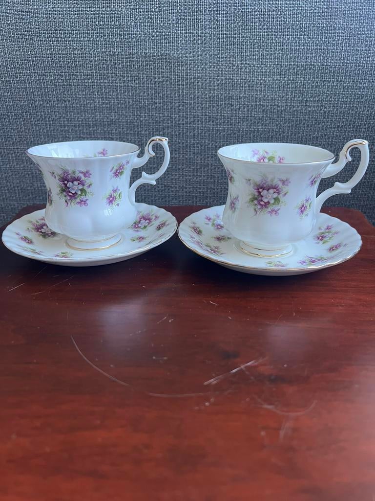 Kopjes met schoteltjes Royal Albert, Ophalen of Verzenden