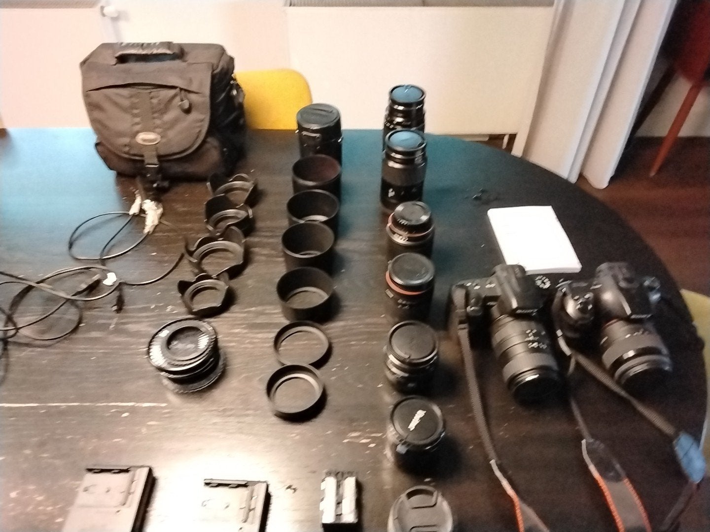 2 stuks Sony alpha. A200 en 65 met 9 lenzen eN verdere acces, Gebruikt, Ophalen of Verzenden, Autofocus, Toebehoren