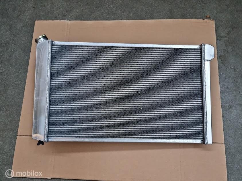 33.5" Radiateur CHEVY CORVETTE C3 V8 1973-1976 74 75, Nieuw, Ophalen of Verzenden