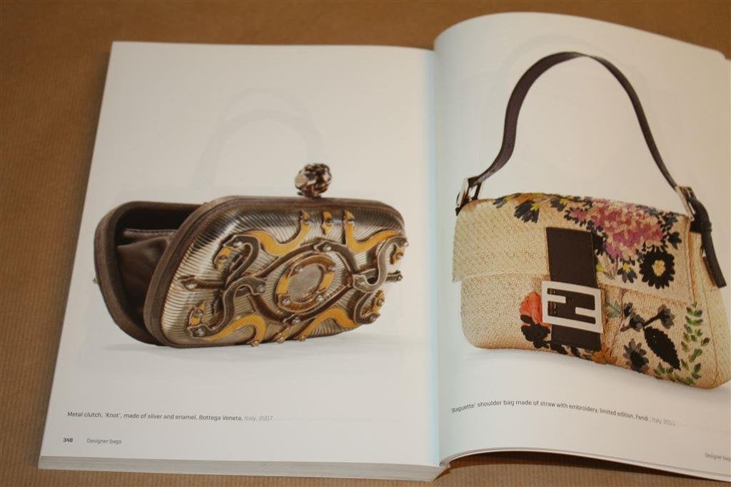 Bags. A Selection from the Museum of Bags and Purses., Ophalen of Verzenden, Zo goed als nieuw, Mode algemeen