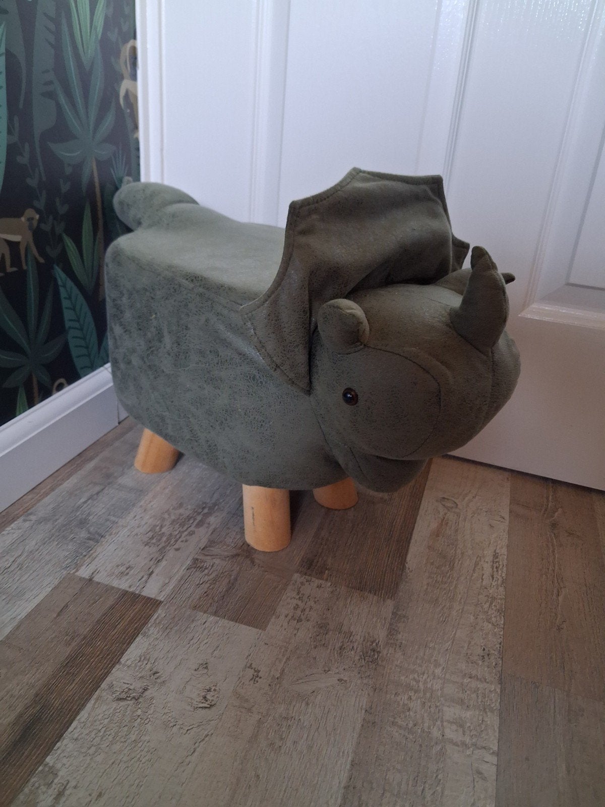 Leuke Triceratops poef/voetenbankje voor kinderkamer, Ophalen, Zo goed als nieuw, Overige typen