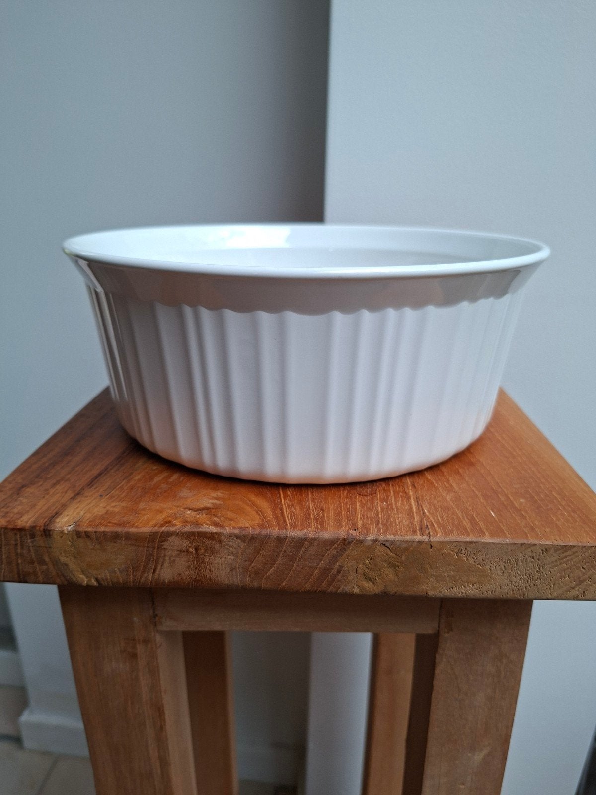 Corning Ware ronde witte ovenschaal, Huis en Inrichting, Ophalen, Gebruikt