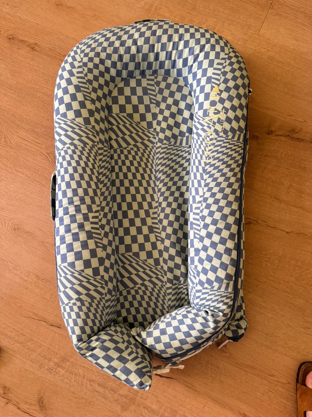 Dockatot Deluxe+ babynestje, Ophalen, Zo goed als nieuw