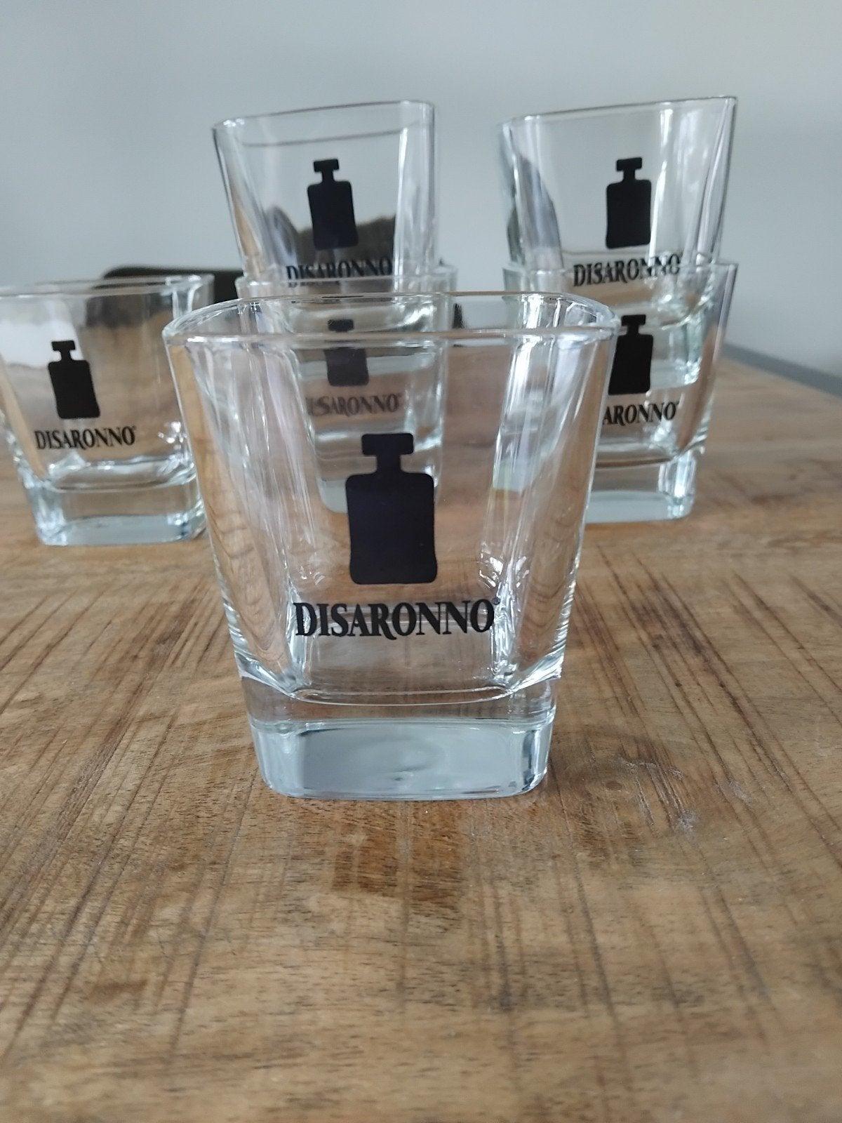 Originele Disaronno glazen set van 6 stuks in nieuwstaat, Verzamelen, Glas en Borrelglaasjes, Ophalen, Nieuw, Borrel- of Shotglas