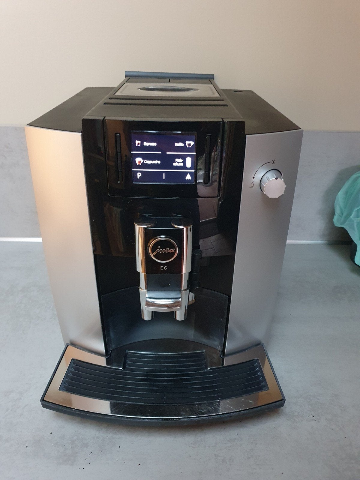 Jura E6 volautomaat koffiemachine, Ophalen, 10 kopjes of meer, Koffiemachine, Koffiebonen