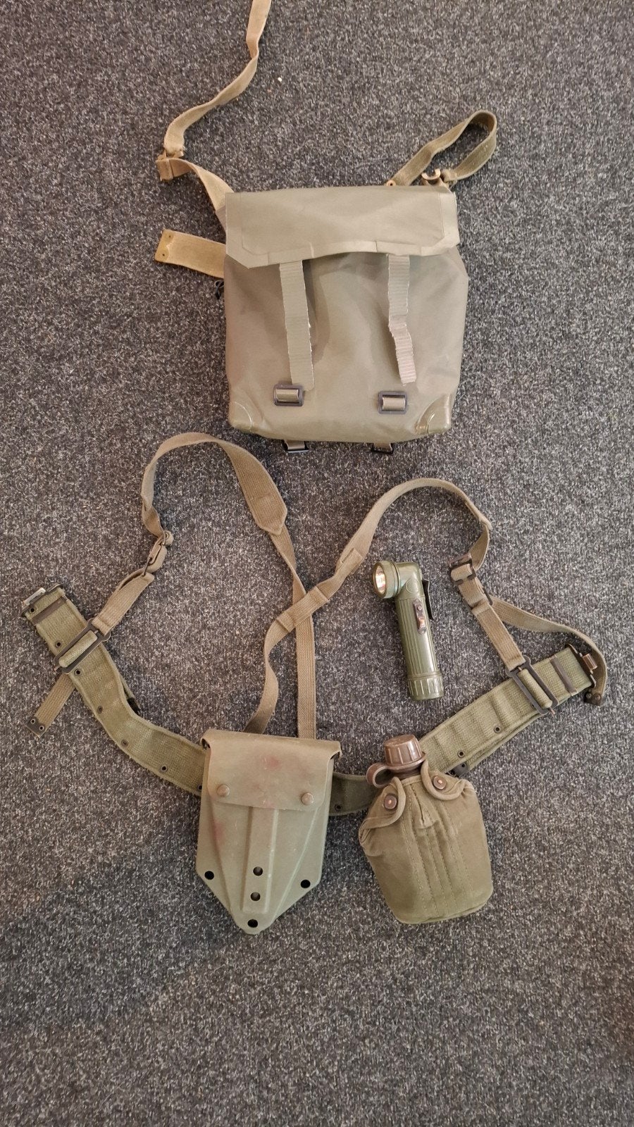 PSU set - Pio - Lamp - Gevulde pukkel (zie fotos) webbing, Verzamelen, Verzenden, Landmacht, Nederland