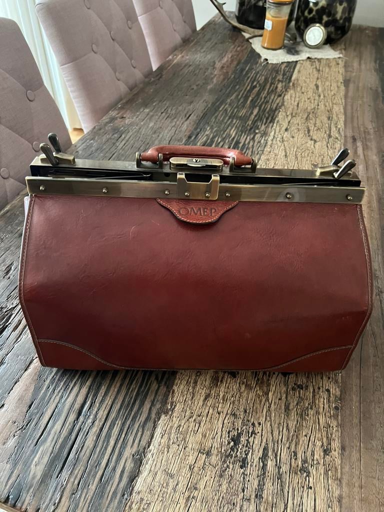 Mooie vintage leren dokterskoffer, nooit gebruikt, Sieraden, Tassen en Uiterlijk, Tassen | Damestassen, Ophalen of Verzenden