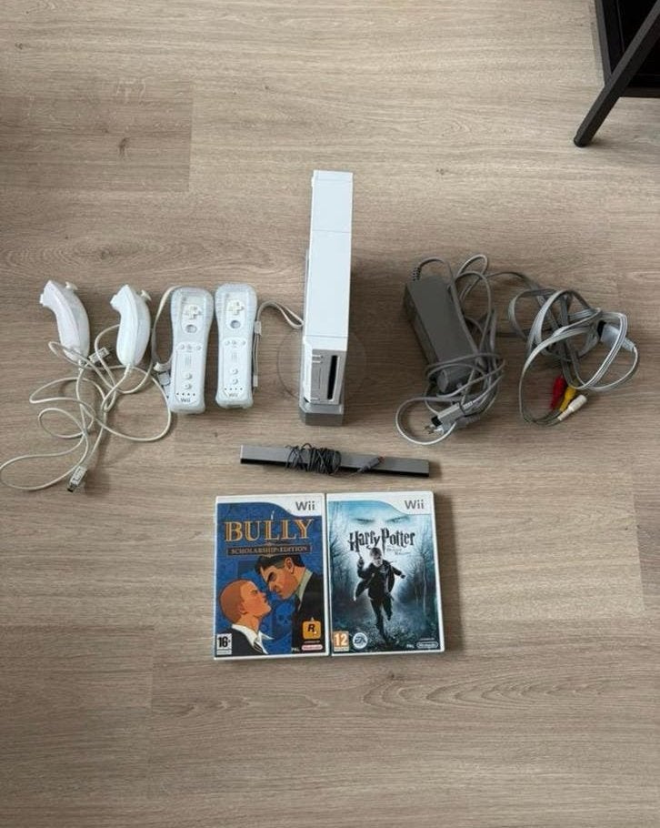 Nintendo wii set!, Ophalen of Verzenden, Zo goed als nieuw, Met 2 controllers