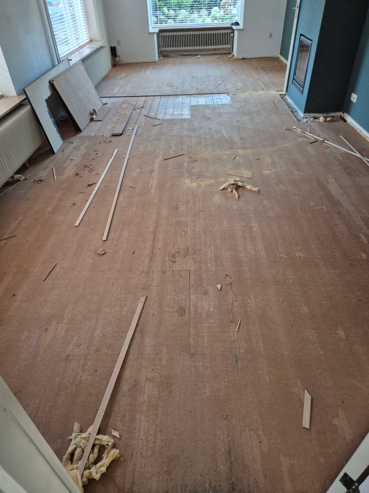 Houten vloer en ondervloer (30m2) gratis ophalen Apeldoorn, Ophalen, Gebruikt, Vloerdelen of -planken, 10 m² of meer