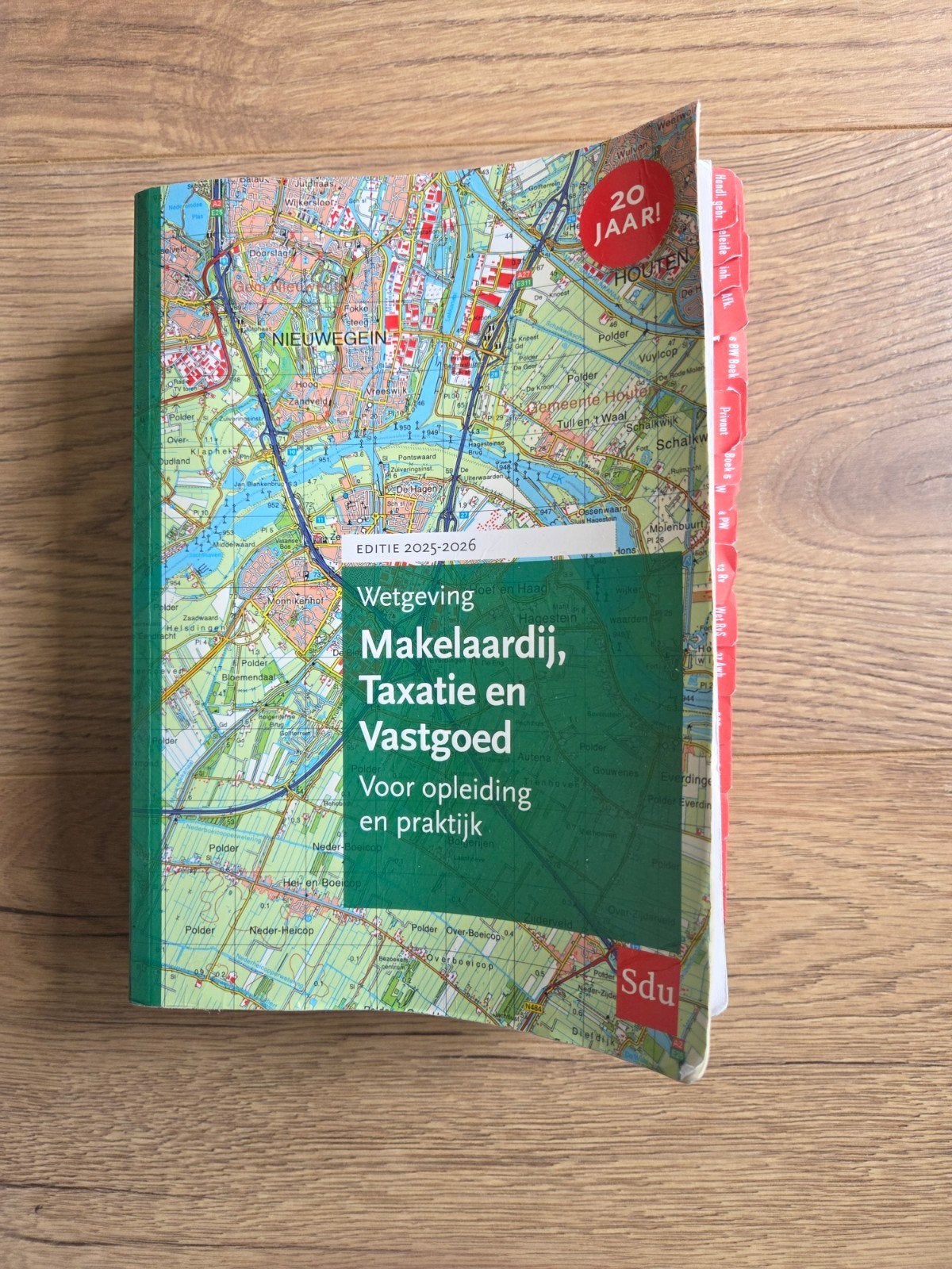 Wetgeving makelaardij, taxatie & vastgoed 2025-2026, Sociale wetenschap, Ophalen of Verzenden, Zo goed als nieuw, Ben Bloemendaal
