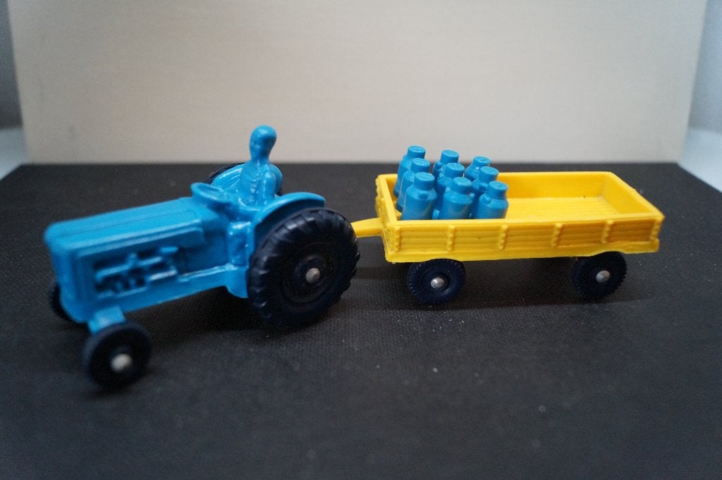 Tomte Laerdel Stavanger Tractor, trailer en melkbus 1960, Antiek en Kunst, Antiek | Speelgoed, Verzenden