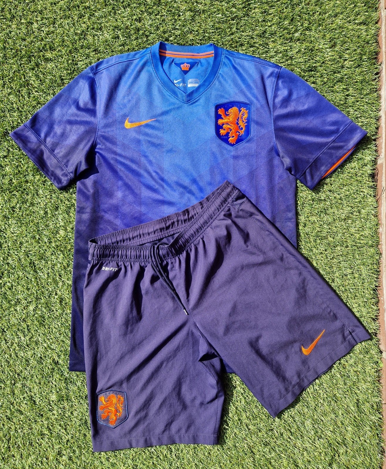 Nederlands elftal tenue 2014 maat M shirt + broekje, Maat 48/50 (M), Nike, Oranje, Ophalen of Verzenden