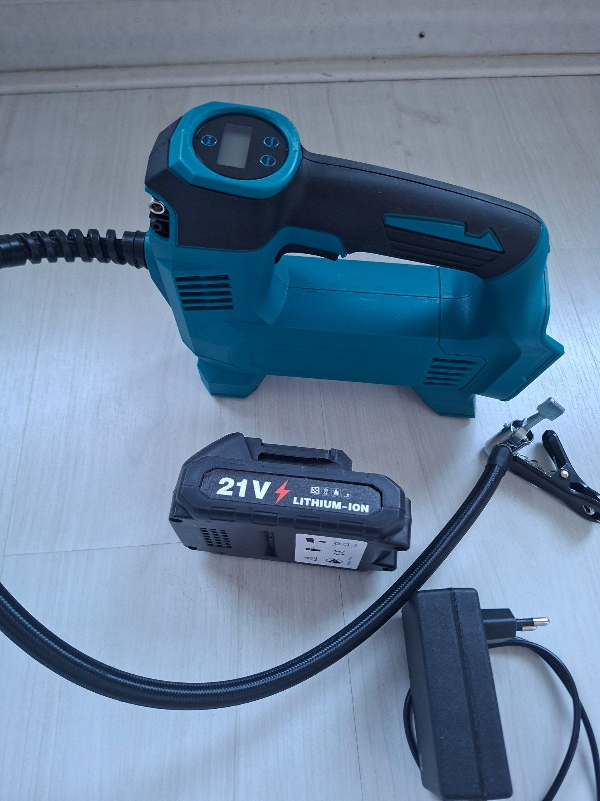Draagbare 21V Accu Luchtcompressor met Digitale Display, Auto diversen, Ophalen of Verzenden, Nieuw