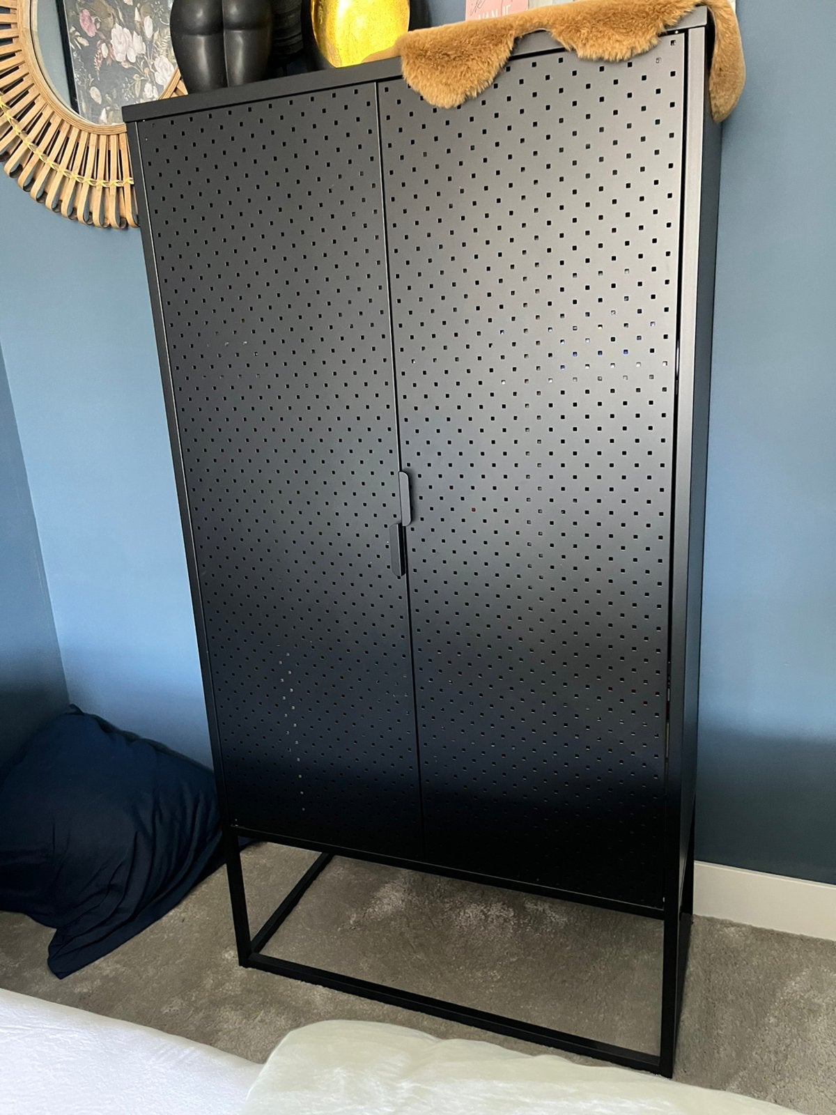 Zwarte metalen kast, Ophalen, 50 tot 100 cm, Zo goed als nieuw, 150 tot 200 cm