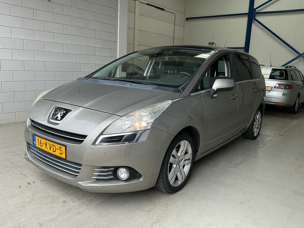 2010 Peugeot 5008 1.6 VTi ST Prem. 7p. Personenauto, Auto's, Voorwielaandrijving, Euro 5, Gebruikt, 4 cilinders