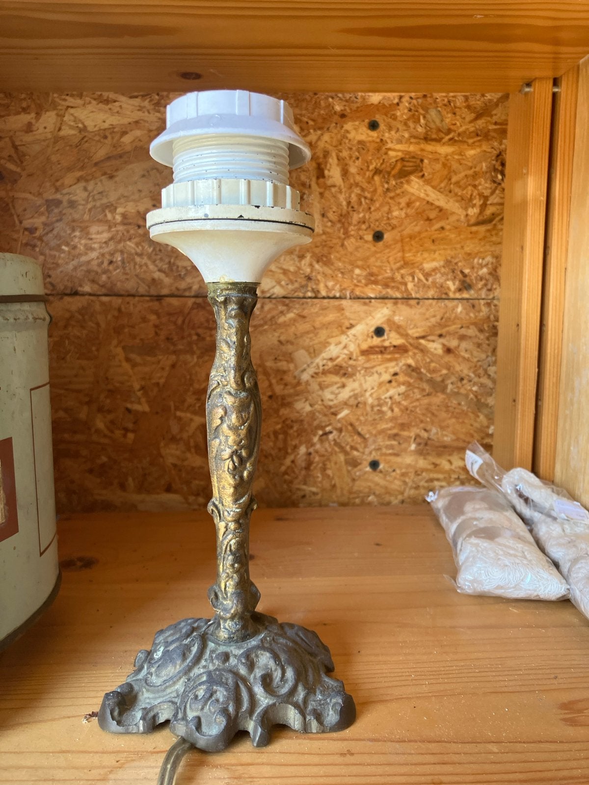 Antieke tafellamp, messing, decoratief, Ophalen