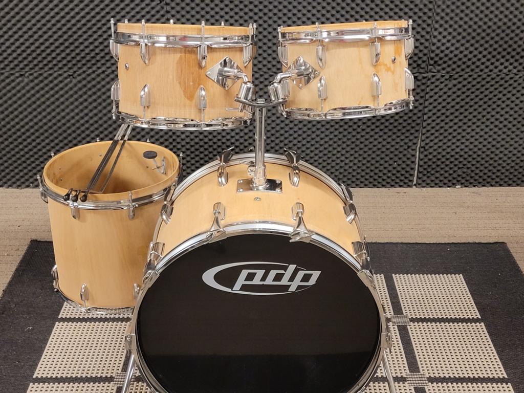 Drumkit om naar je eigen idee af te bouwen, Muziek en Instrumenten, Instrumenten | Onderdelen, Ophalen, Drums of Percussie