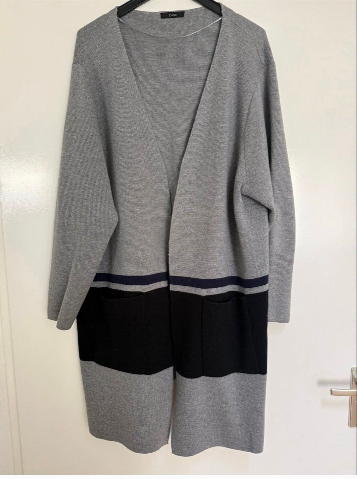 Ciso vest grijs met blauw/zwarte strepen, maat 52/54, Kleding | Dames, Ophalen of Verzenden, Gedragen, Maat 46/48 (XL) of groter