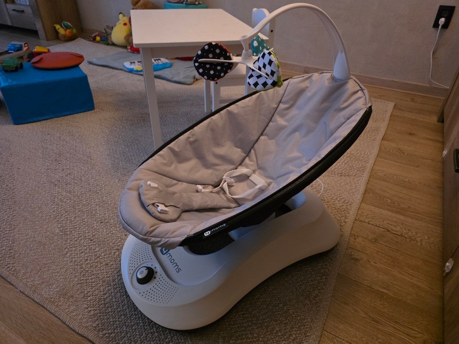 4moms mamaRoo 4.0 Wipstoel met verkleiner, Wipstoel, Met gordel(s) of riempje(s), Zo goed als nieuw, Ophalen