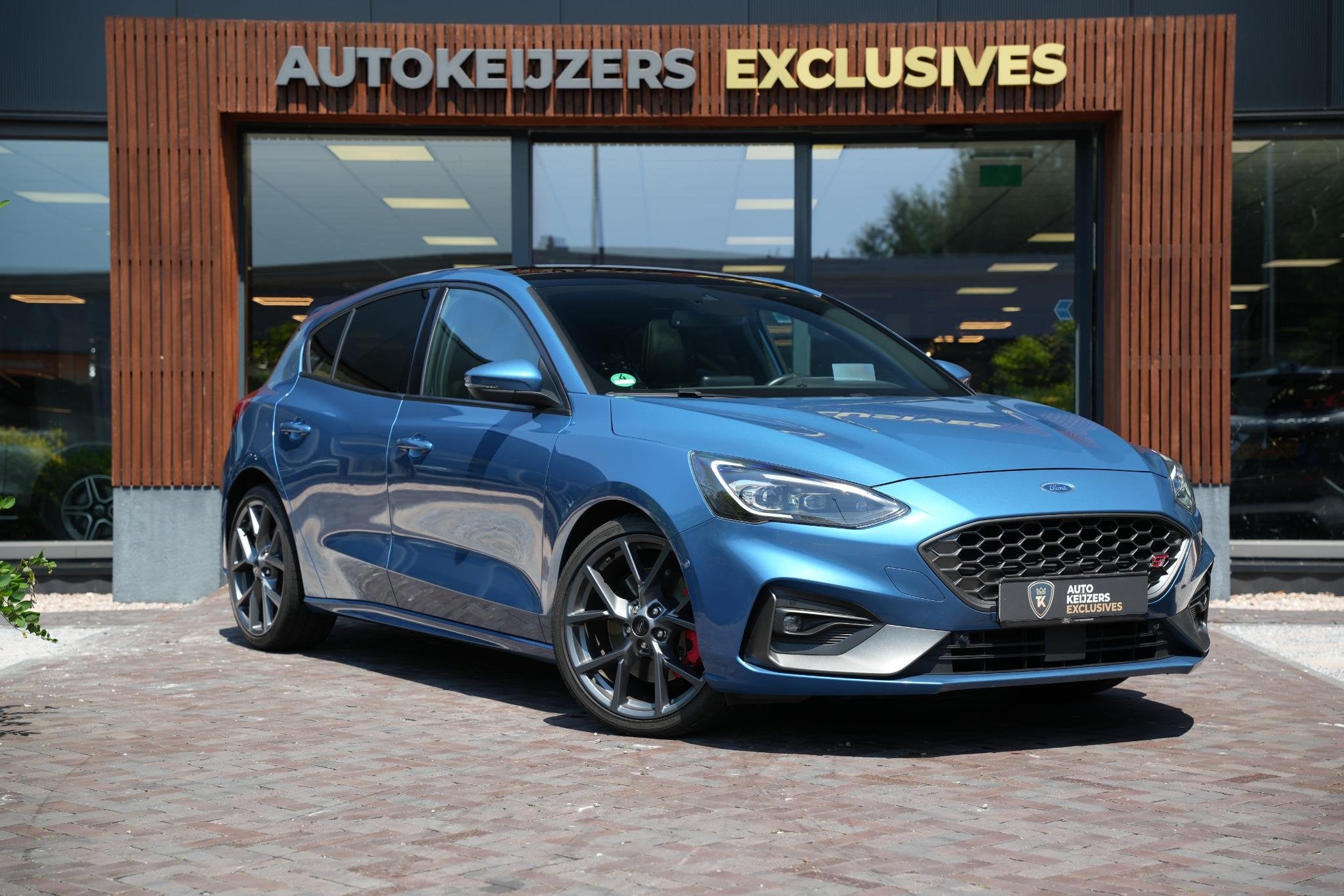 Ford Focus 2.3 EcoBoost ST-X Panorama dak 280PK, Auto's, 1408 kg, Stof, Gebruikt, Euro 6