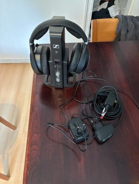 Sennheiser RS 195 draadloze TV koptelefoon compleet, Sennheiser, Ophalen of Verzenden, Zo goed als nieuw, Zwart