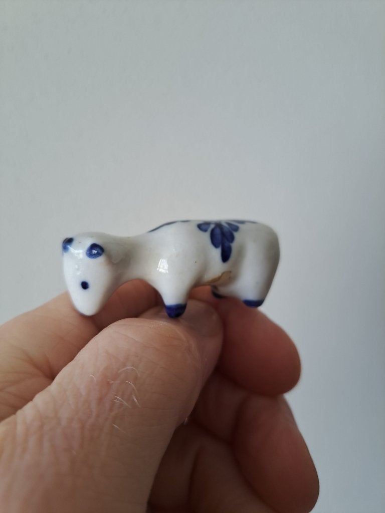 Delfts blauw porseleinen koe beeldje 5.5x2x2cm, Ophalen of Verzenden, Zo goed als nieuw, Dier
