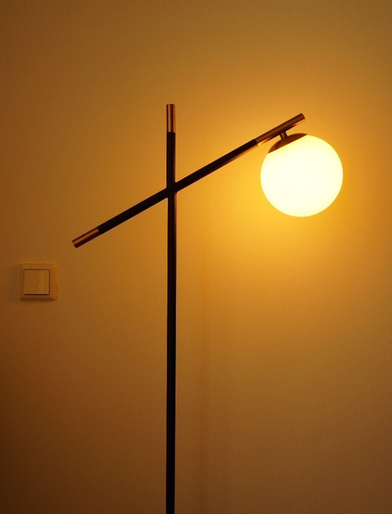 Vloerlamp messing marmer glas Madedotcom bol orb, Ophalen, Zo goed als nieuw, Glas, 150 tot 200 cm