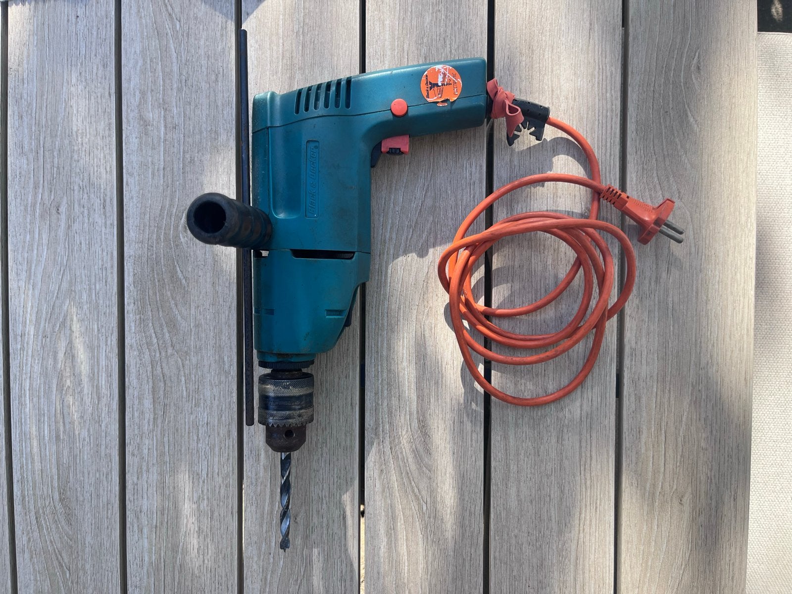Boormachine Black & Decker, Ophalen of Verzenden, Gebruikt, Minder dan 400 watt, Boormachine