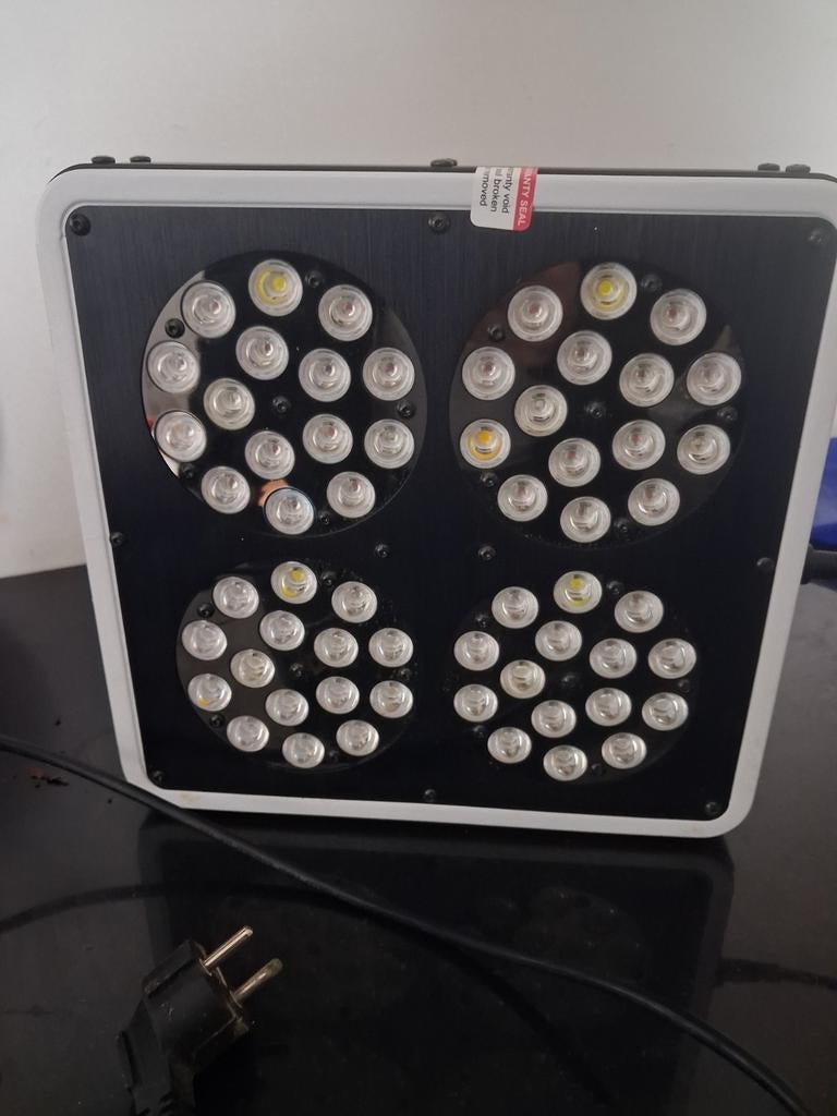 Apollo LED Kweeklamp voor optimale plantengroei, Tuin en Terras, Kweekspullen, Gebruikt, Kweeklamp, Ophalen of Verzenden