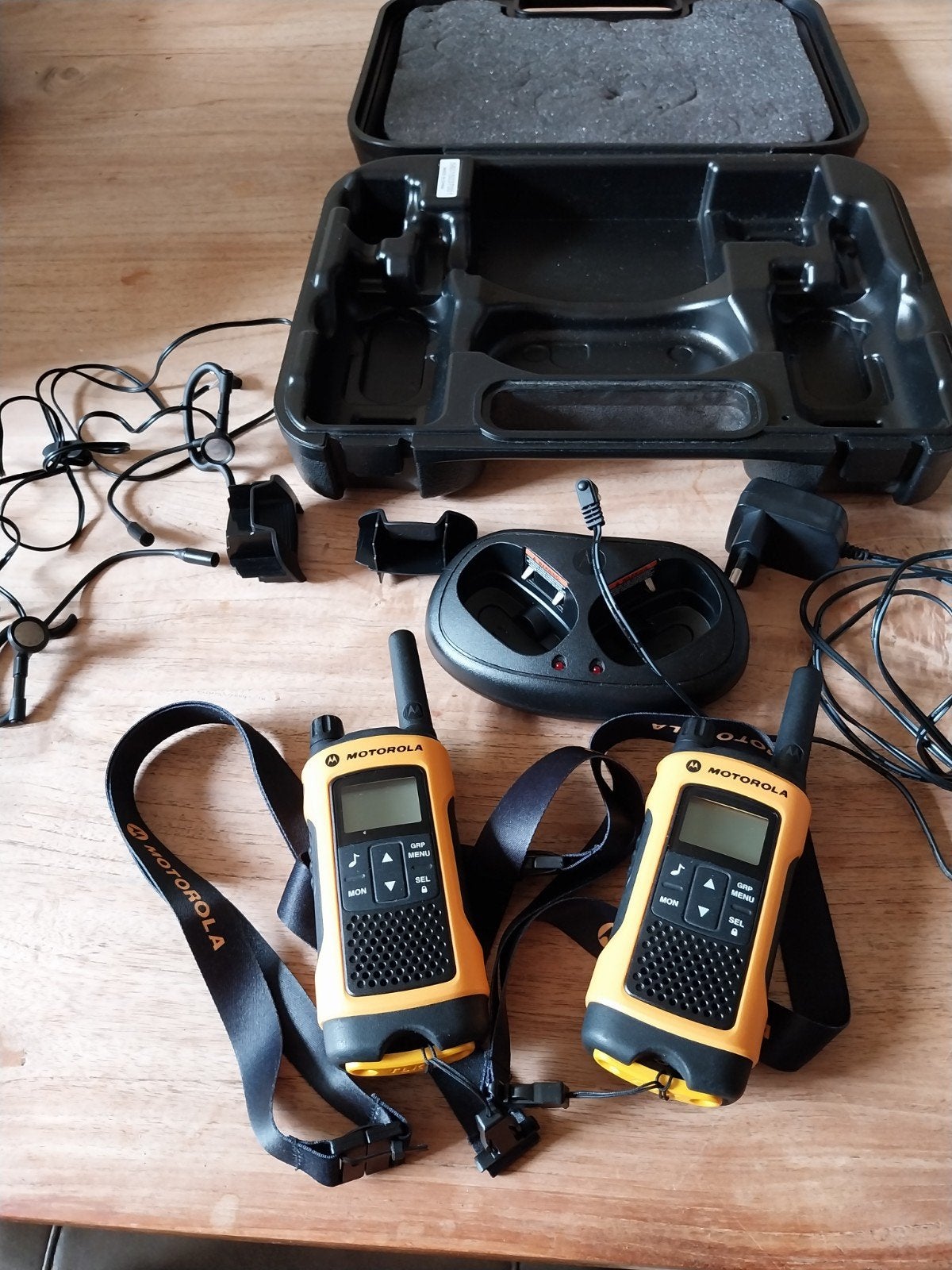 Motorola Talkabout T80 Extreme Walkie Talkie Set, Telecommunicatie, Ophalen of Verzenden, Gebruikt, 5 tot 15 km, Portofoon of Walkie-talkie