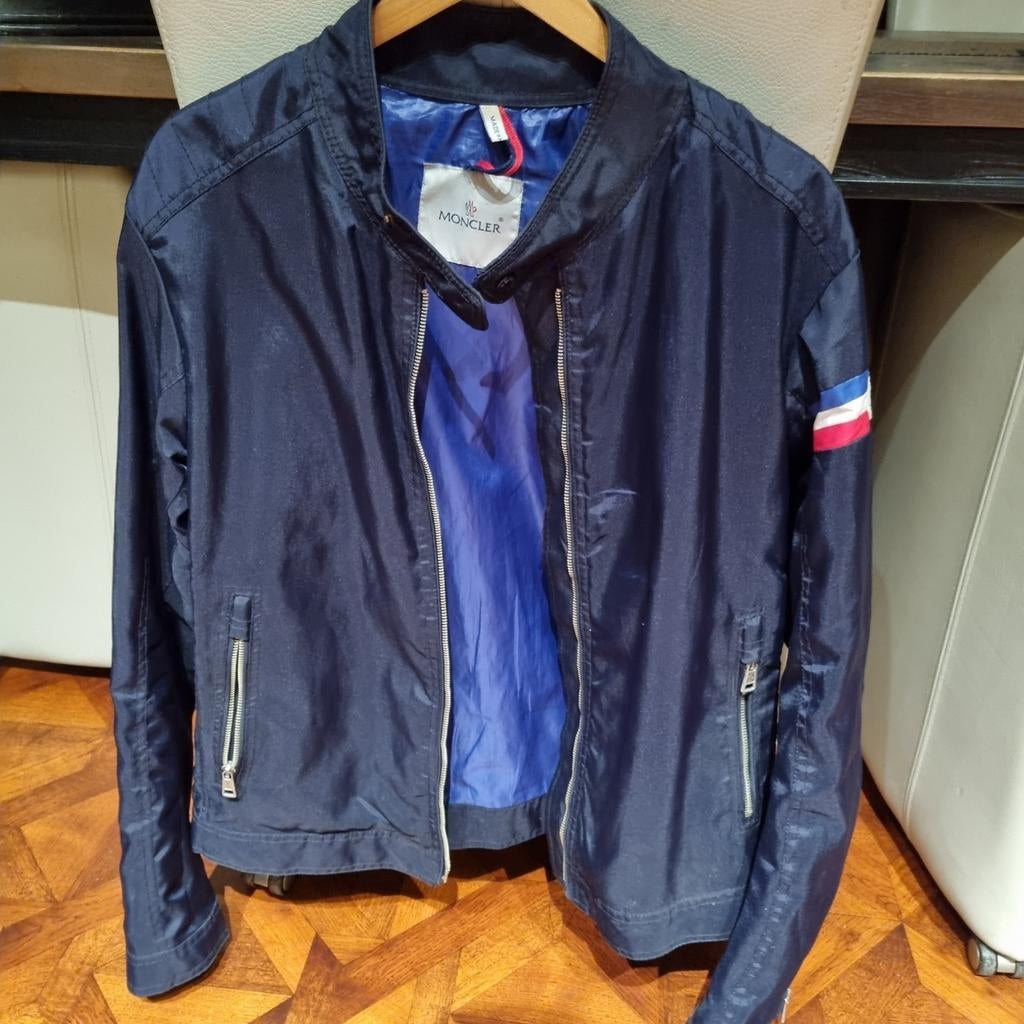 Moncler Jack - Donkerblauw - Medium, Kleding | Heren, Moncler, Blauw, Overige maten, Ophalen of Verzenden