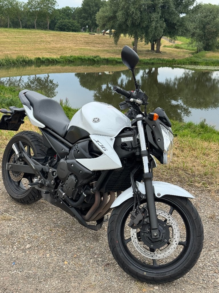 Goed onderhouden Yamaha XJ6 -RJ19 uit 2011- Naked Bike, Motoren, Motoren | Yamaha, Occasion, 4 cilinders, Motorrijbewijs A, Particulier