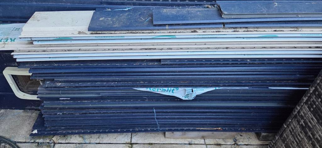 Keralit gevelbekleding blauw en wit, Ophalen