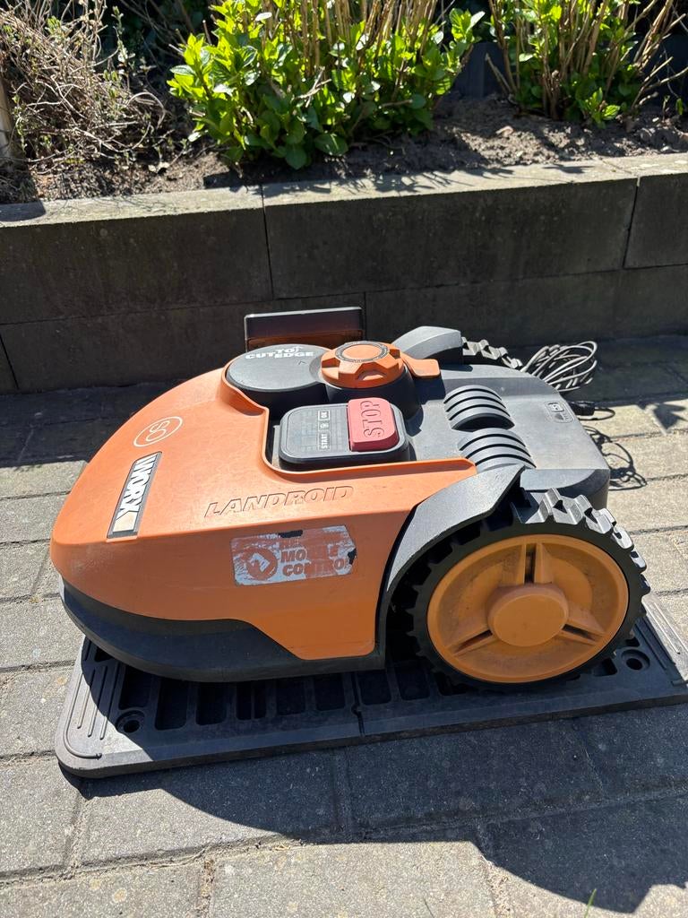 Worx Landroid SO Cut Edge Robotmaaier, Ophalen, Cirkelmaaier, Gebruikt, Accu-grasmaaier