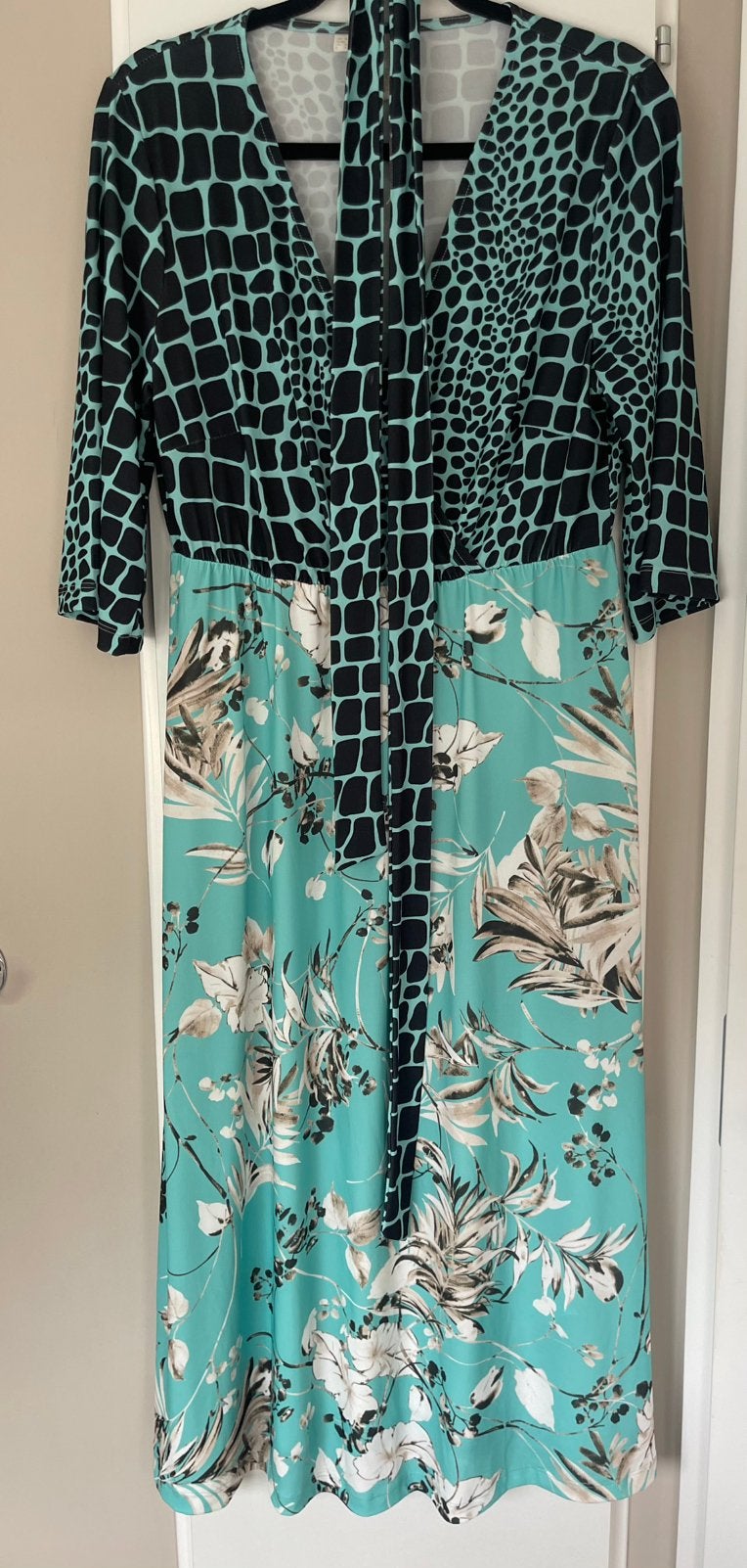 Bodyflirt prachtige stretch  jurk maat 42, Zwart, Maat 42/44 (L), Ophalen of Verzenden, Zo goed als nieuw