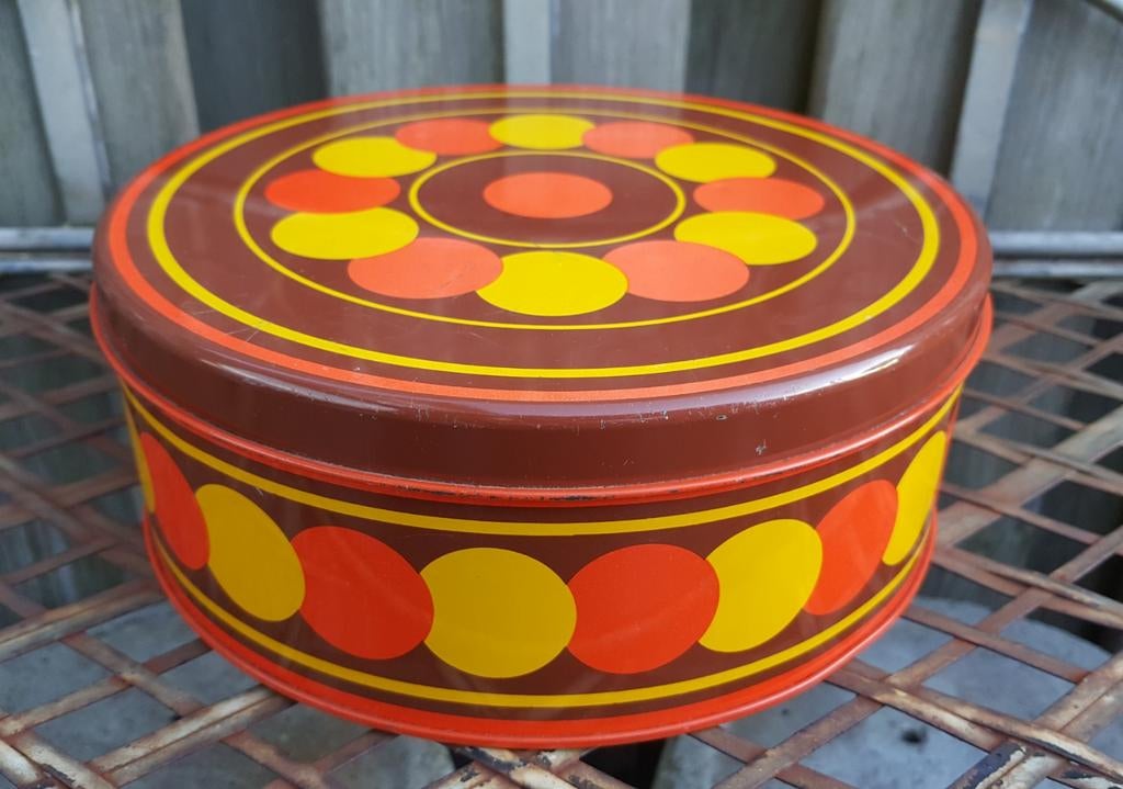 VINTAGE RETRO "KOEKTROMMEL" GEOMETRISCH PATROON, jaren 70's, Ophalen of Verzenden, Gebruikt, Koek(jes), Overige merken